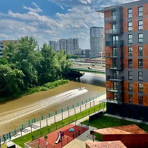 Apartment Jesionowe Apartamenty Nad Odra, Stare Miasto, Sauna W Jednym Apartamencie, Klimatyzacja , Garaz Podziemny 0 Zl, Odra River , Old Town, New Building, Air Conditioning, Sauna In One Apt, Underground Garage Free, Breslau